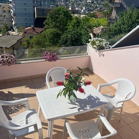 Flower Terrace Apartment Gjirokaster Ngoại thất bức ảnh