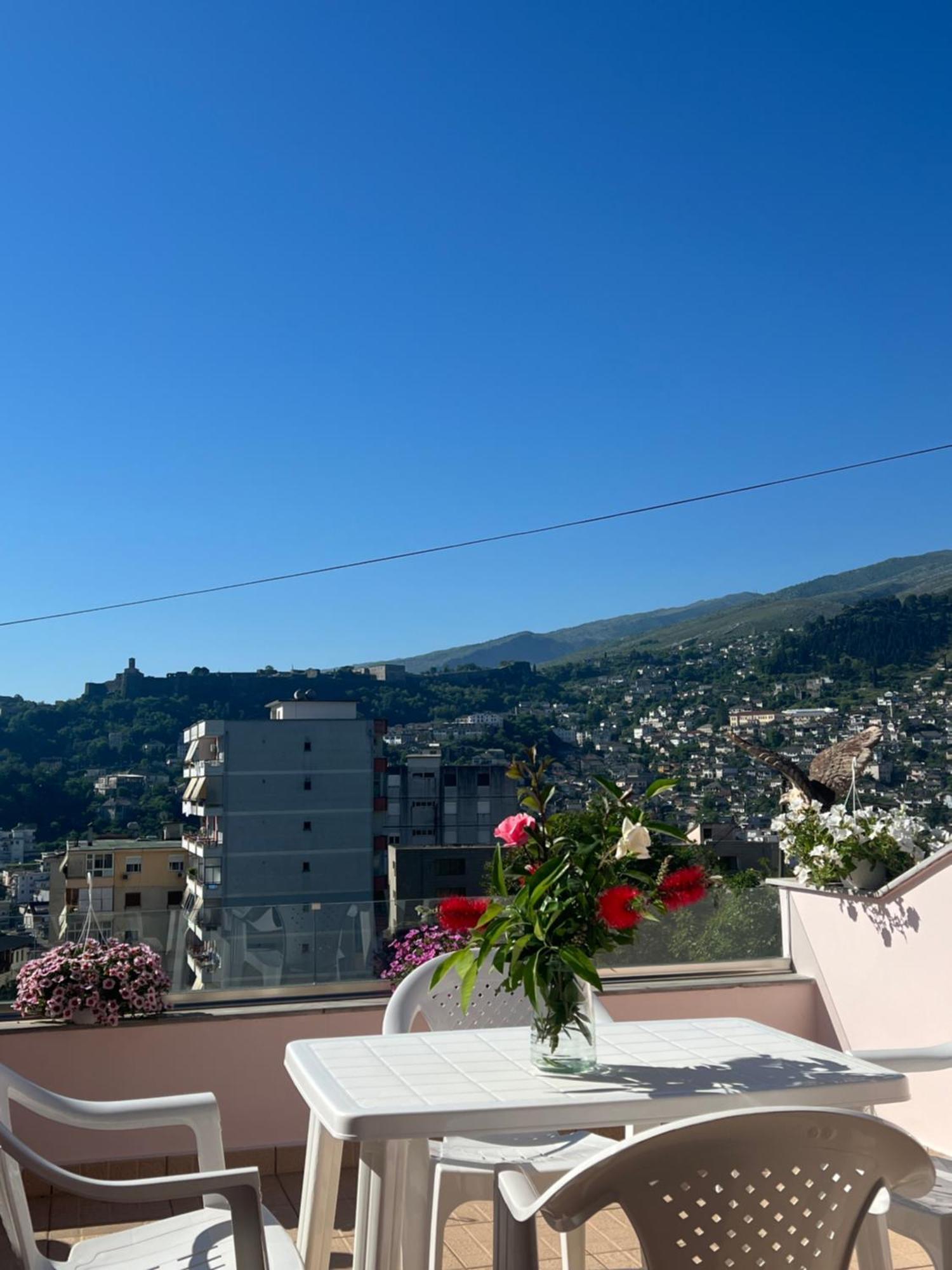 Flower Terrace Apartment Gjirokaster Ngoại thất bức ảnh