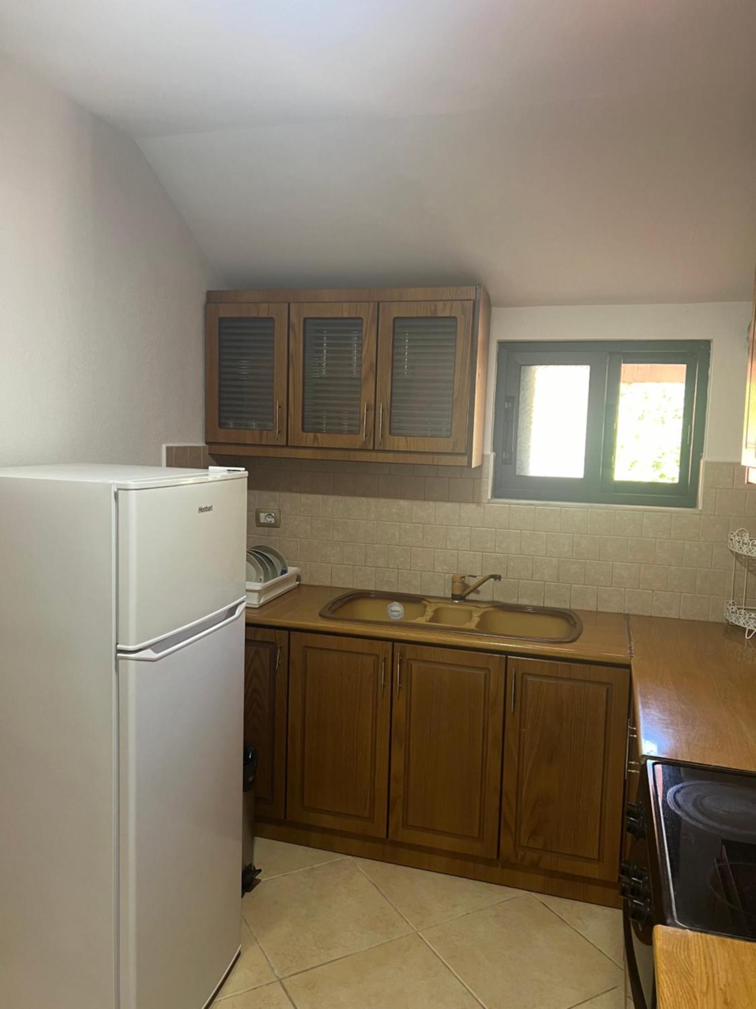 Flower Terrace Apartment Gjirokaster Ngoại thất bức ảnh