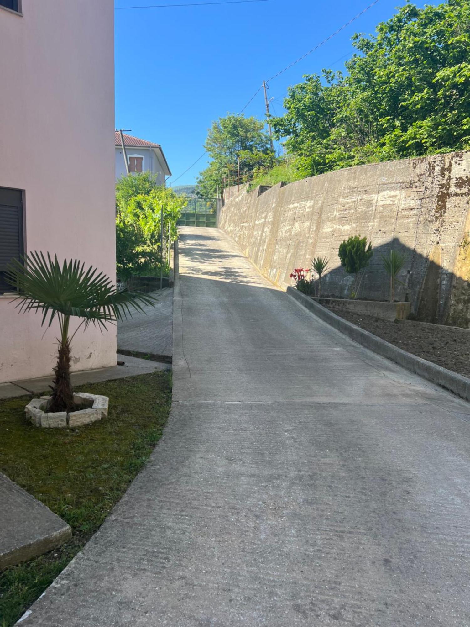 Flower Terrace Apartment Gjirokaster Ngoại thất bức ảnh